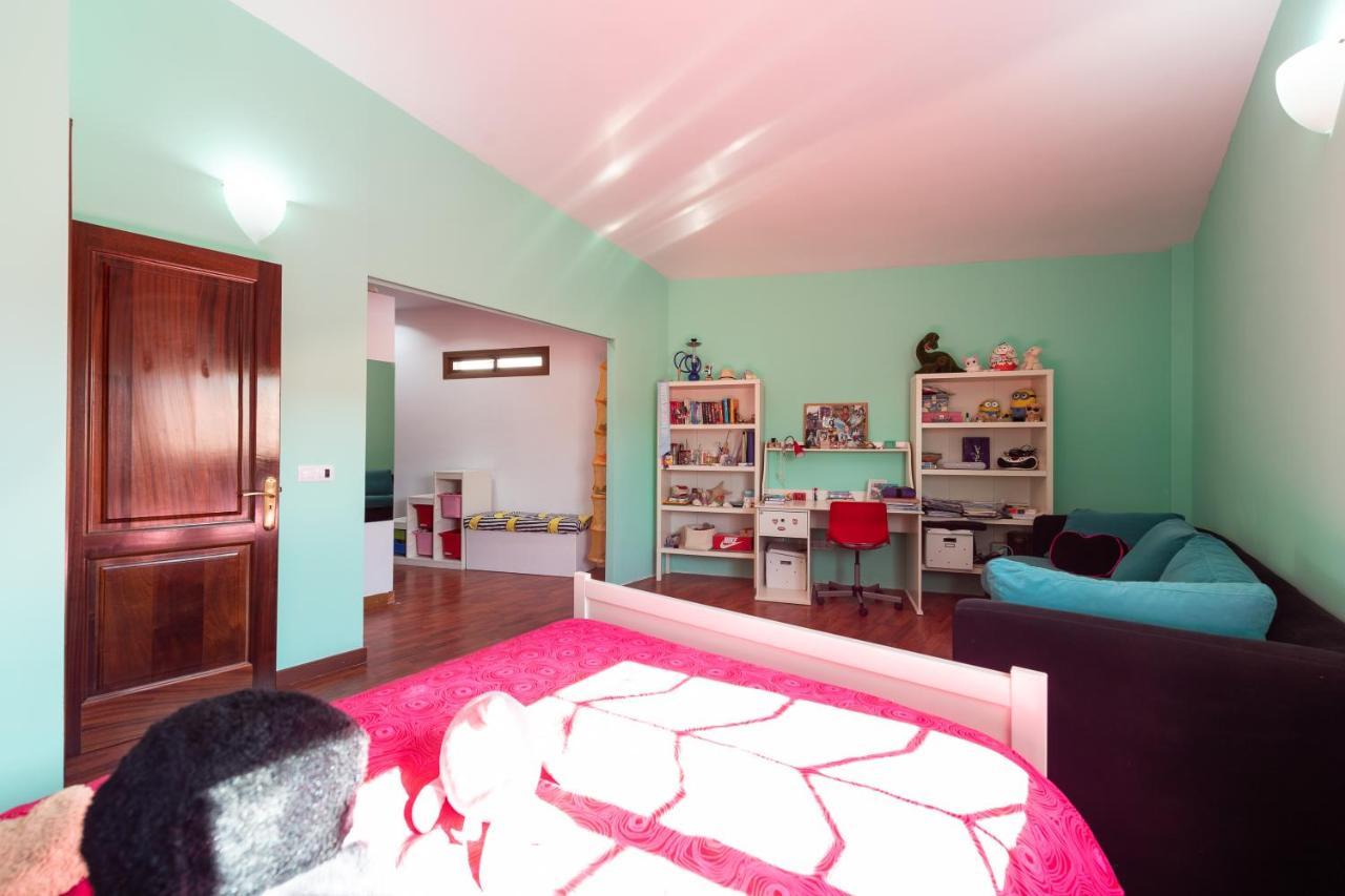 Moya  Villa Alba - Solarium Private Pool - Nature Views מראה חיצוני תמונה